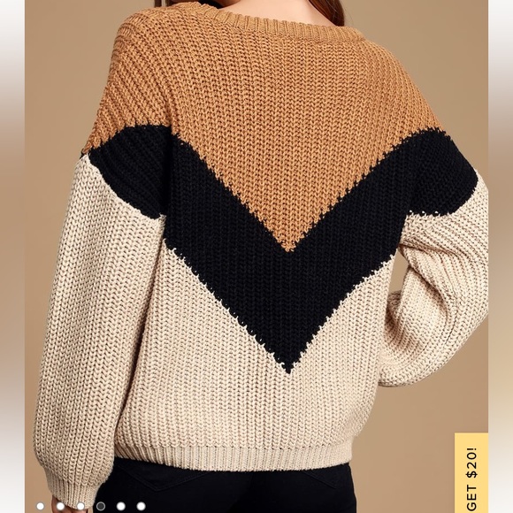 Lulu’s Size Small Neutrals Chevron Stripe Sweater - Picture 4 of 6